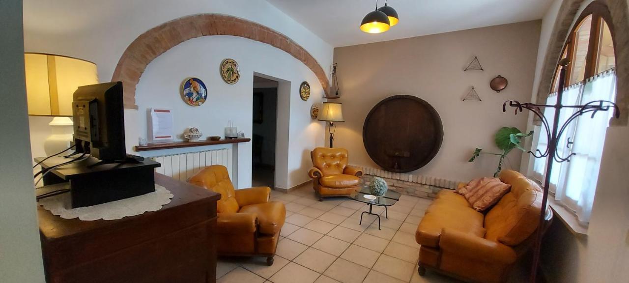 Agriturismo Il Colle Siena Exterior foto